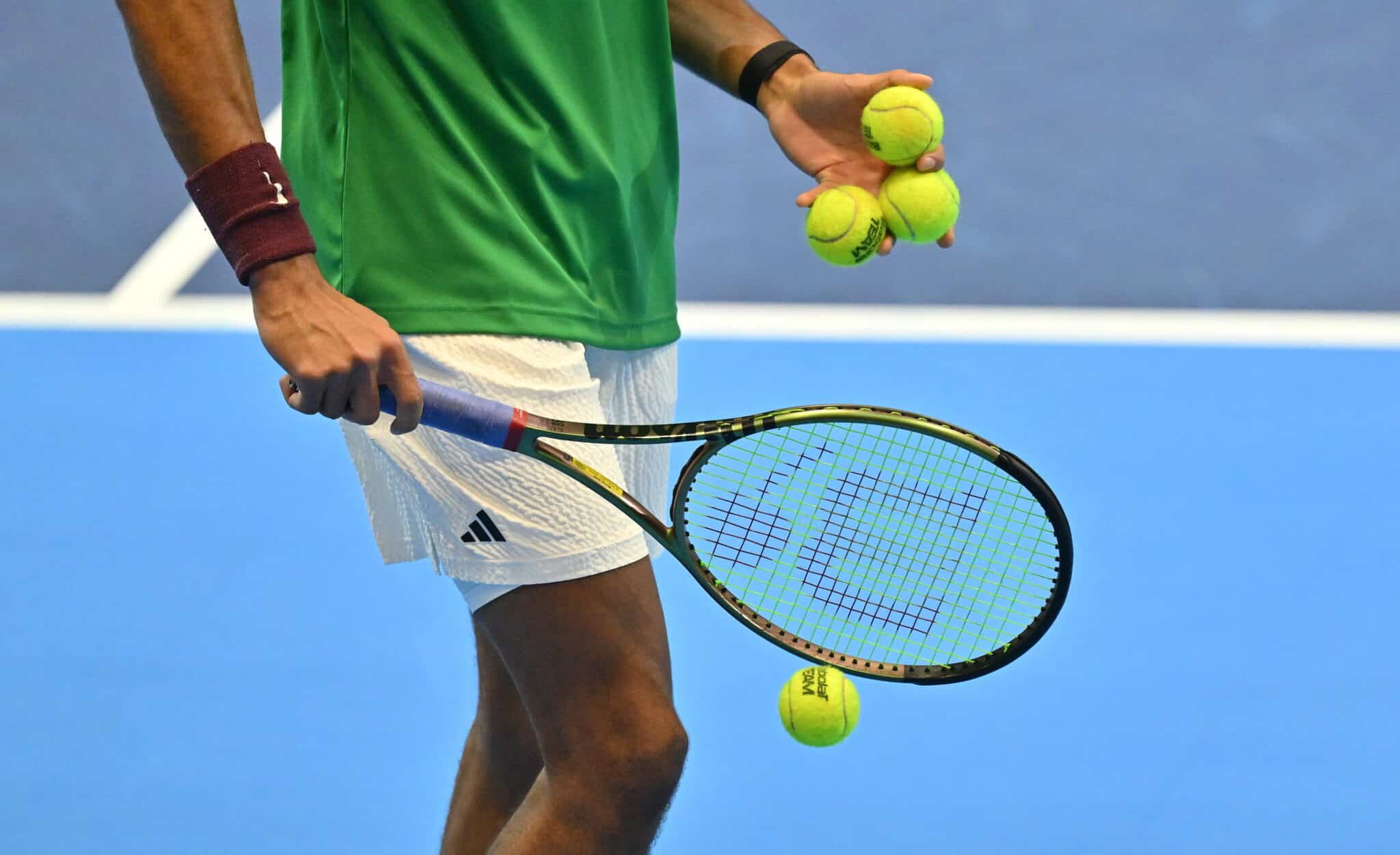 Deals Tennster Store -Deals Tennster Store 2724520 scaled 1